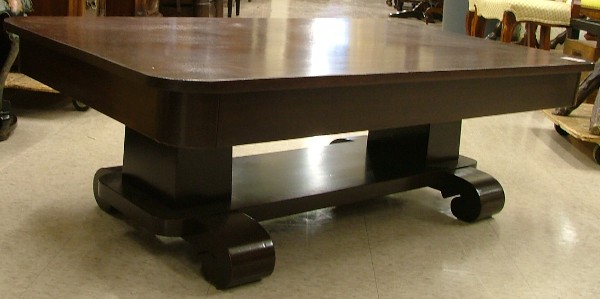 Appraisal: MAHOGANY COFFEE TABLE Empire Revival style American c having a