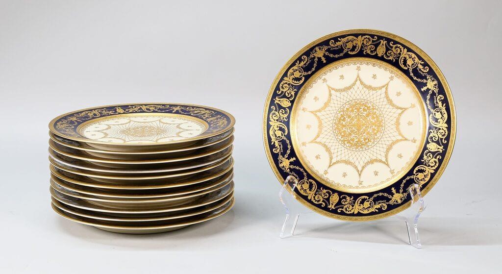 Appraisal: Twelve cobalt and gilt Bohemia Royal Ivory plates Czechoslovakian diameter