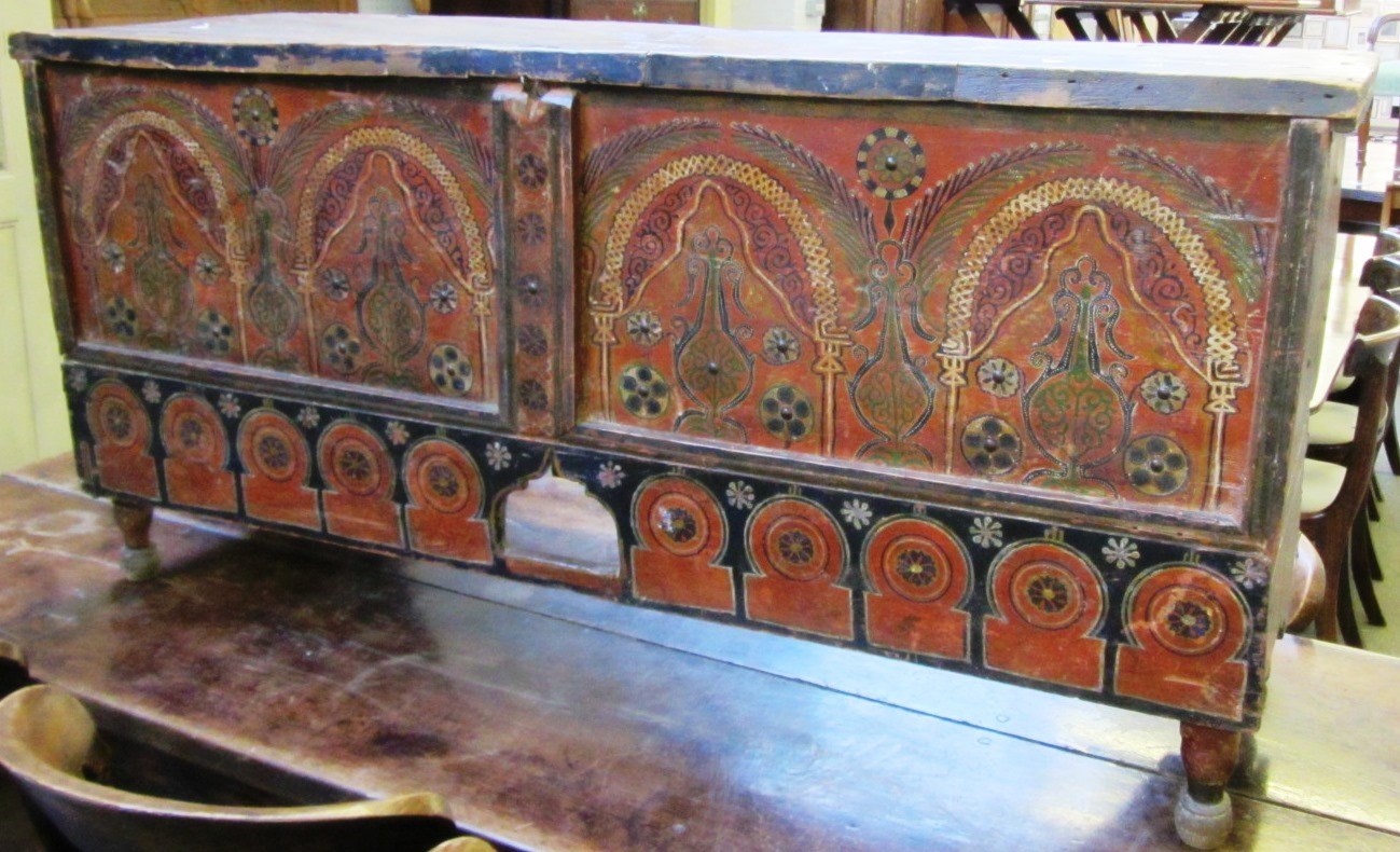 Appraisal: A th century Eastern painted pine coffer the plank top