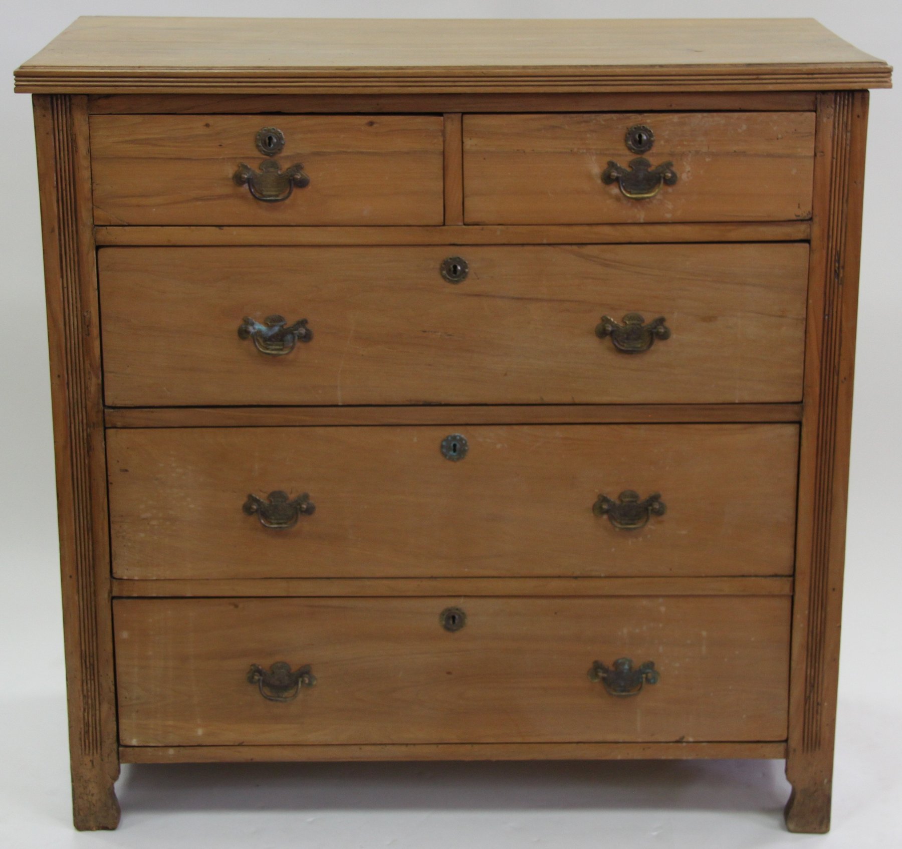 Appraisal: A pine chest of two short over three long drawers