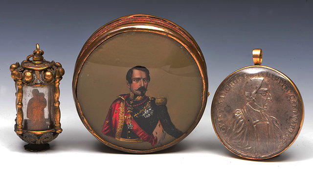 Appraisal: A PAPER AND BRASS MOUNTED BOX with inset miniature of