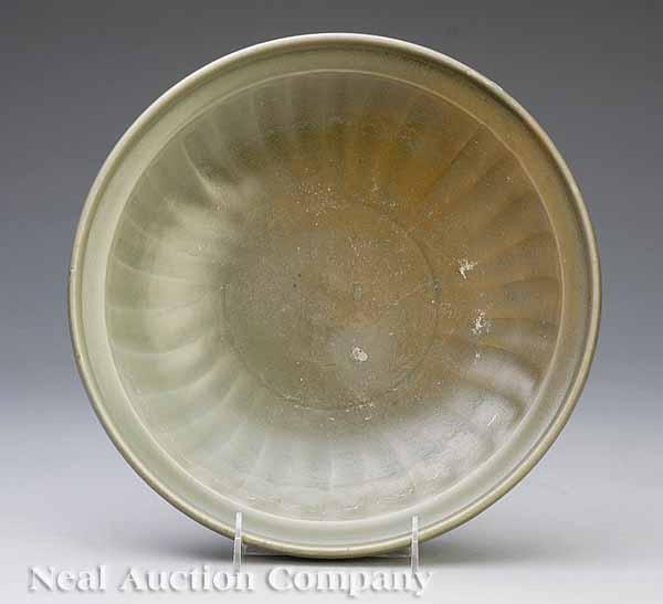 Appraisal: A Southern Chinese or Vietnamese Celadon Stoneware Bowl late th