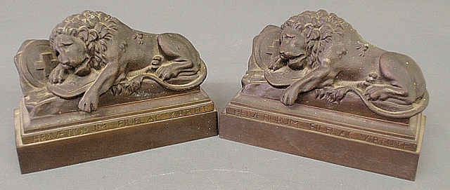 Appraisal: - Pair of faux bronze metal lion bookends Lions of