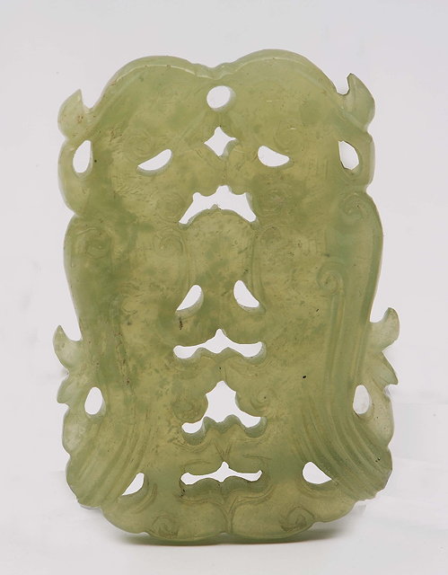 Appraisal: A Chinese jade pendantearly th Centuryin the form of a