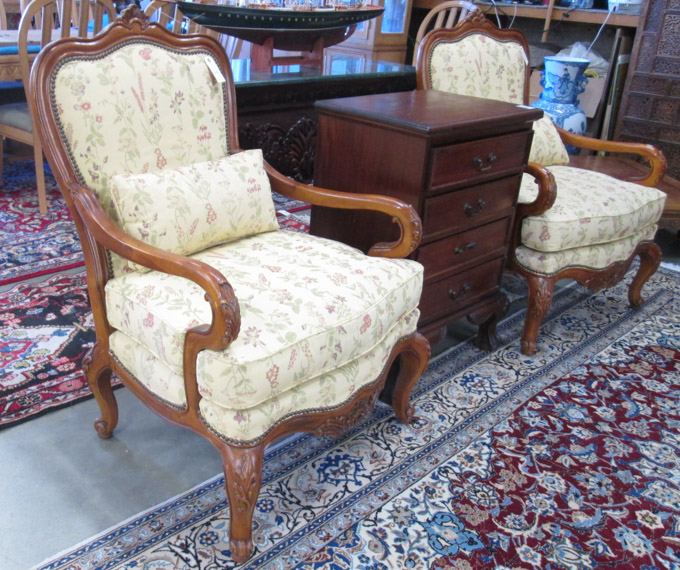 Appraisal: A PAIR OF LOUIS XV STYLE ARMCHAIRS Thomasville Furniture Industries