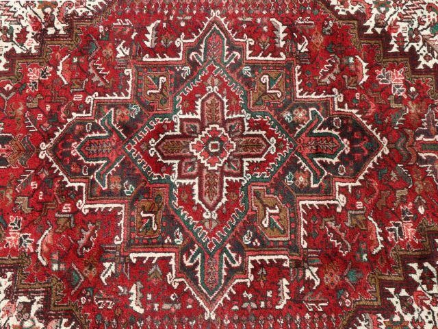 Appraisal: Hand-tied Persian Heriz rug approx ' l ' w