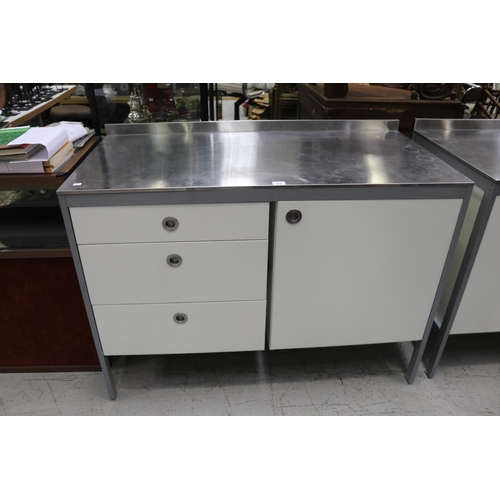 Appraisal: Kitchen bench with three drawers and a cupboard underneath approx