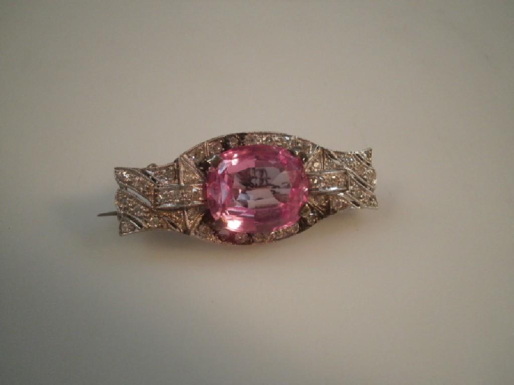 Appraisal: An Art Deco brooch of plaque set diamonds surrounding a