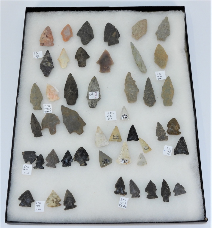 Appraisal: PC NATIVE AMERICAN INDIAN STONE ARROWHEAD GROUP United StatesCollection includes