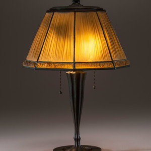 Appraisal: Tiffany Studios American Early th Century Linenfold Desk Lamp glass