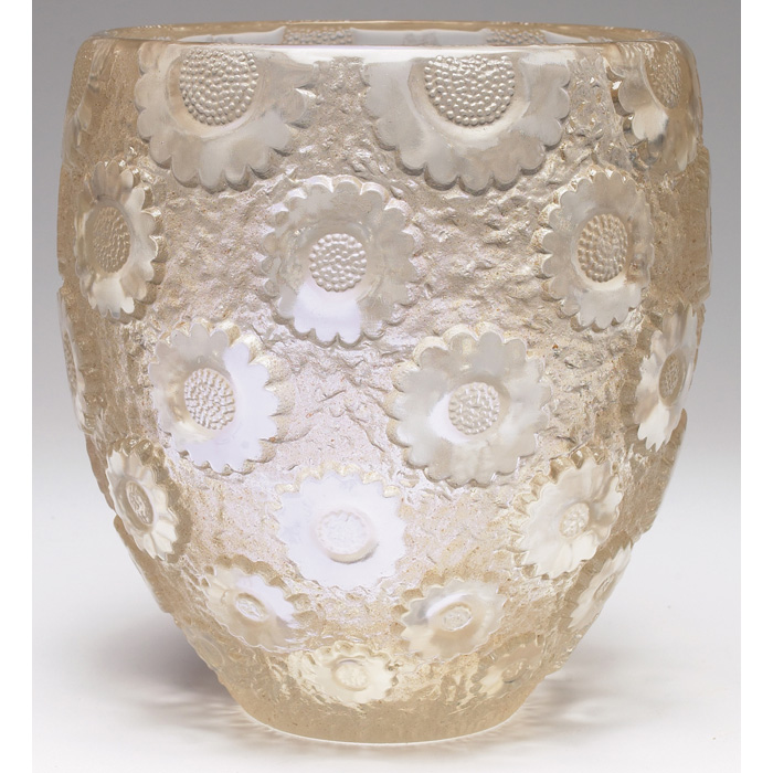 Appraisal: R Lalique Paquerettes vase ca clear glass with cut flowers