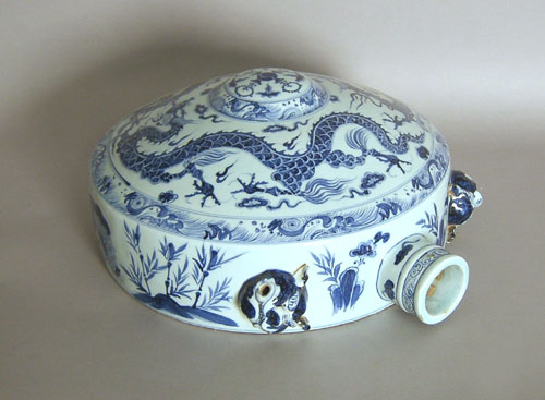 Appraisal: Large Chinese blue and white jar dia