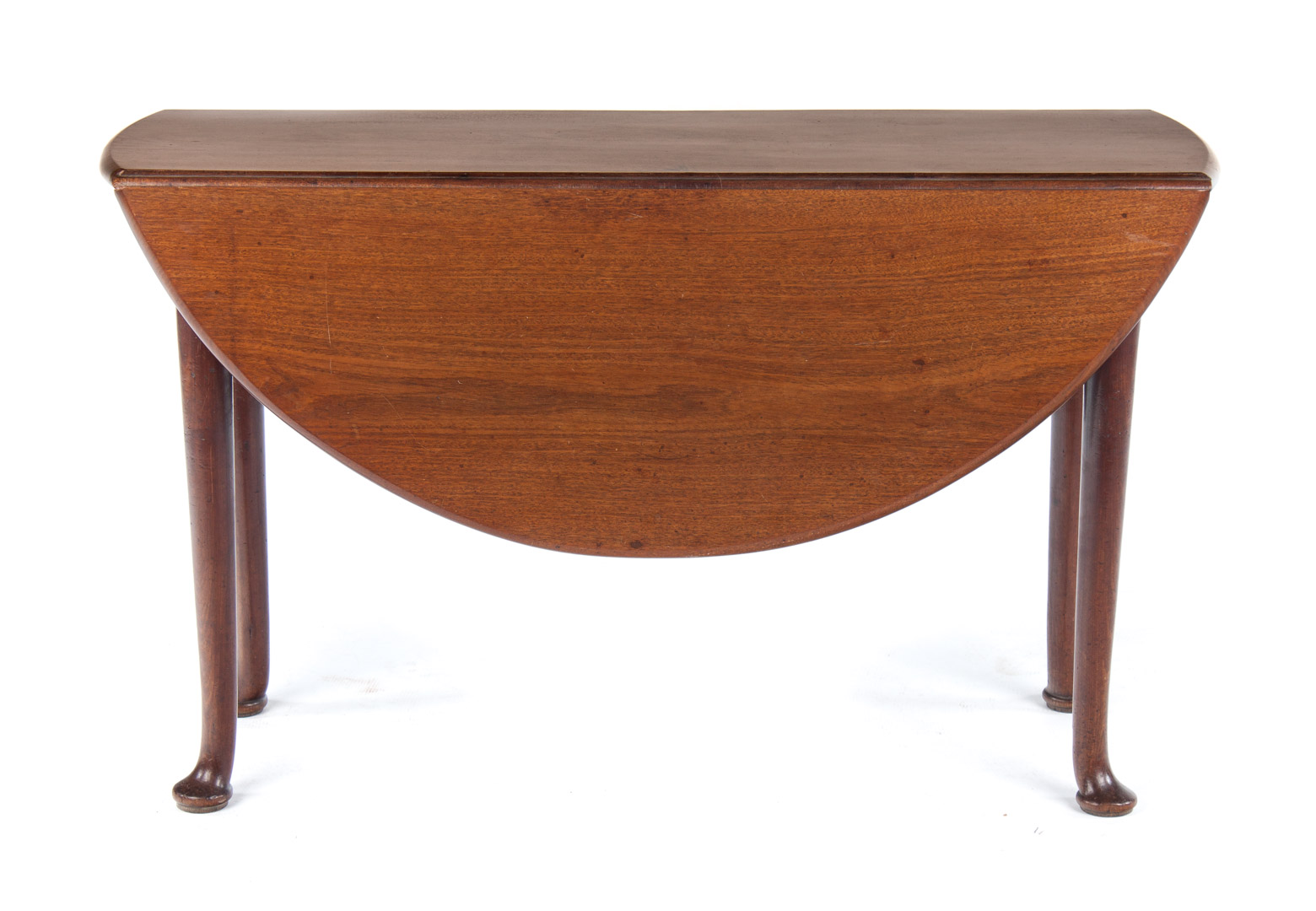 Appraisal: Queen Anne walnut drop leaf table circa flat top with