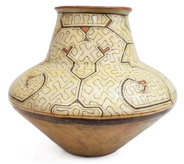 Appraisal: Large Peruvian pottery effigy vessel Shipibo-Conibo people slip decorated with