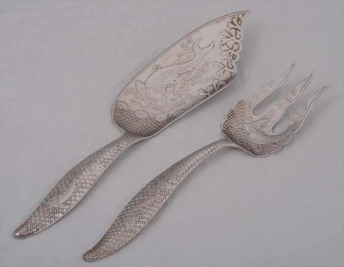 Appraisal: WOOD HUGHES MONOGRAMMED SILVER TWO-PIECE FISH SET Marks from with