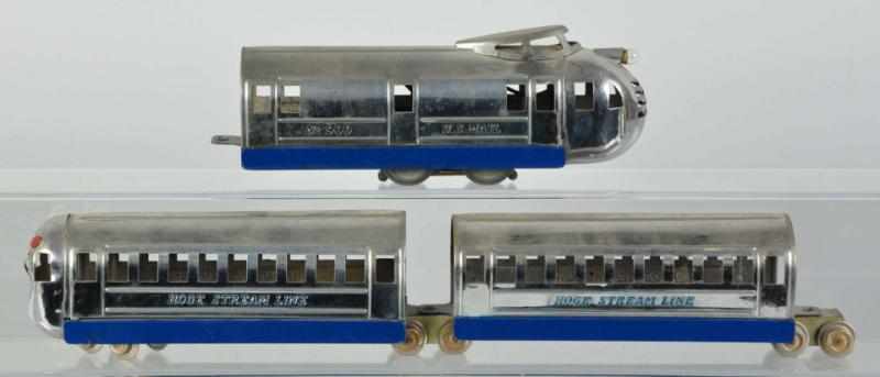 Appraisal: Hoge Streamline O-Gauge Passenger Train Set Includes no engine with