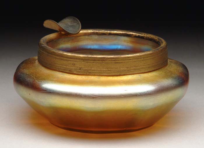 Appraisal: TIFFANY STUDIOS ASHTRAY Interesting Tiffany ashtray has gold Favrile body