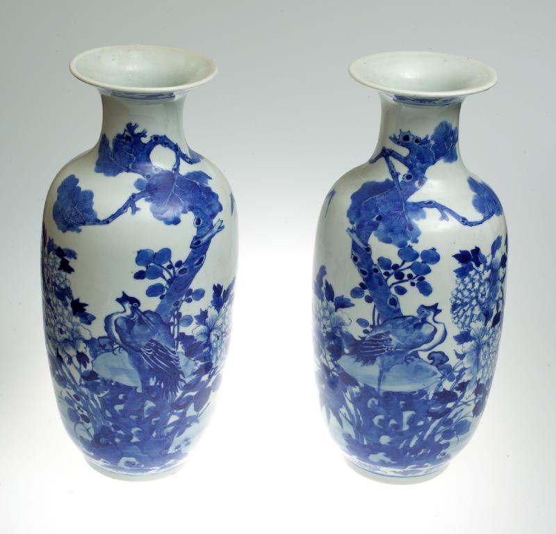 Appraisal: PAIR OF JAPANESE BLUE AND WHITE VASES LATE th CENTURY