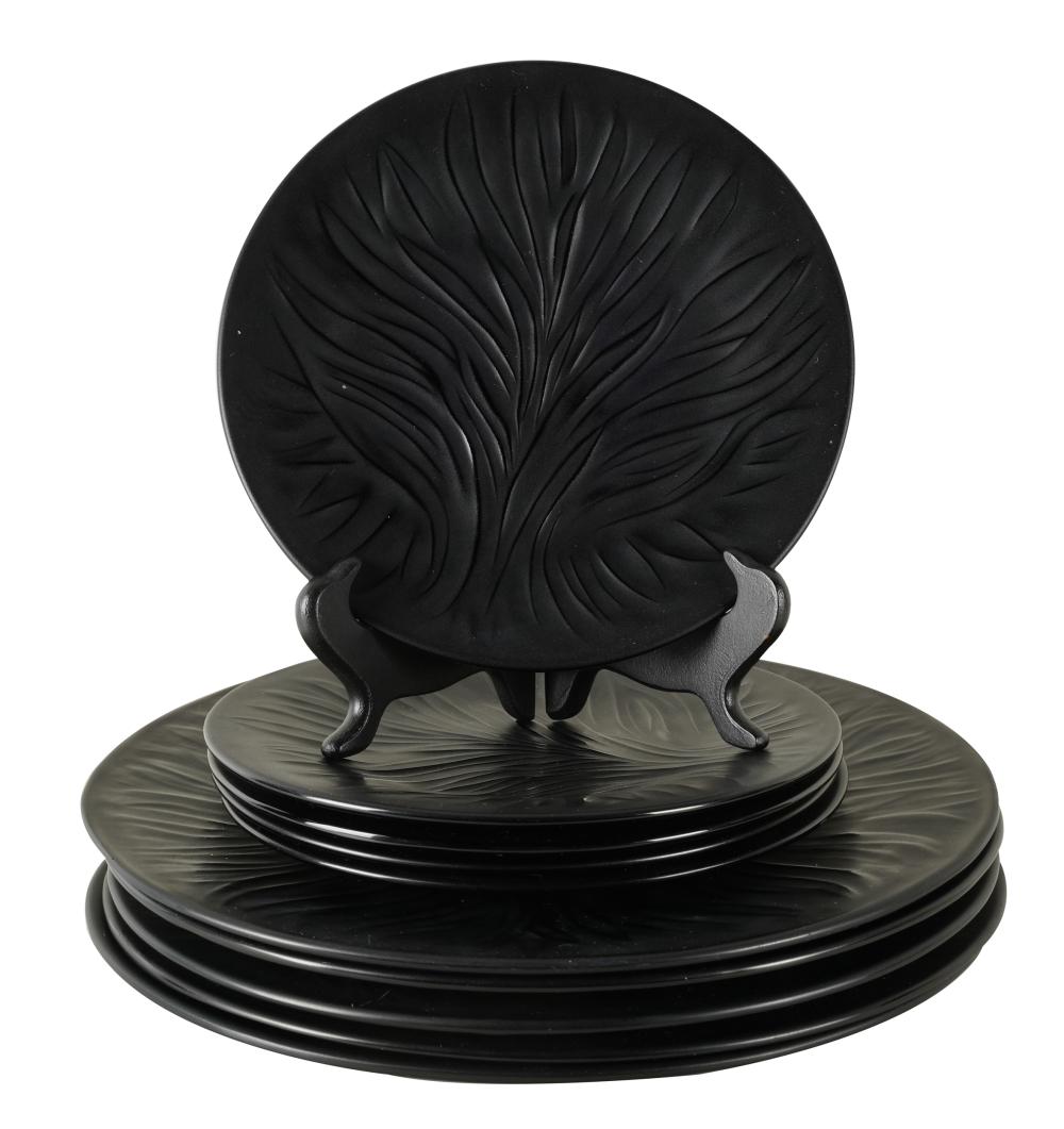 Appraisal: LALIQUE MOLDED BLACK GLASS PARTIAL SERVICEAlgues pattern comprising dinner plates