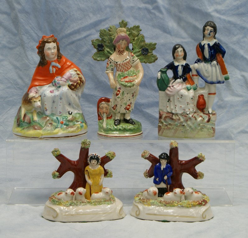 Appraisal: Staffordshire figurines pr of children with lambs no damage h