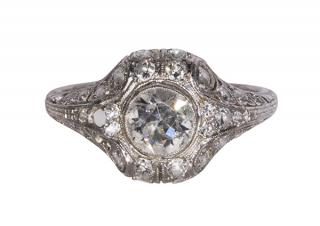 Appraisal: Art Deco diamond and platinum ring Art Deco diamond and