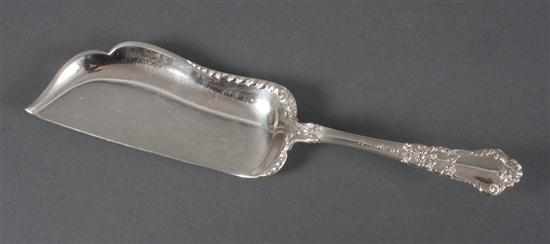 Appraisal: American sterling silver crumber in the ''Old Baronial'' pattern Gorham