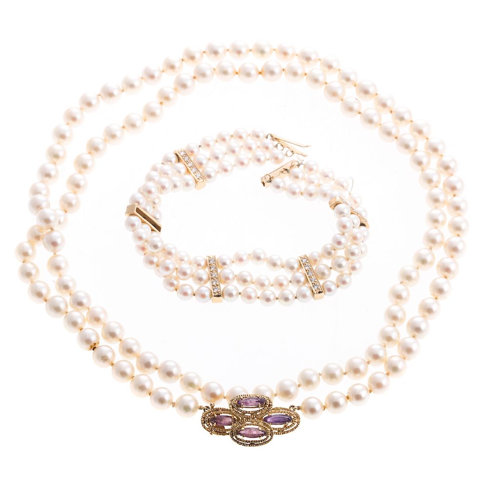 Appraisal: A Pearl Diamond Bracelet Strand of Pearls K yellow gold