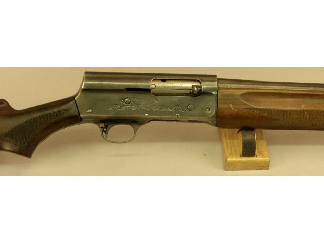 Appraisal: Remington Sportsman Model Gauge SN semi automatic shotgun with a