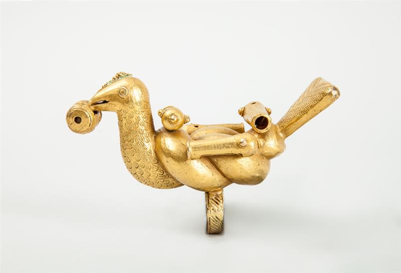 Appraisal: PRE-COLUMBIAN STYLE GOLD-PLATED BIRD-FORM RING The body wrapped in a