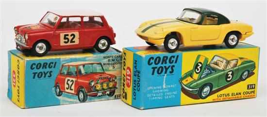 Appraisal: Corgi Lotus Elan Coupe yellow body dark green roof and