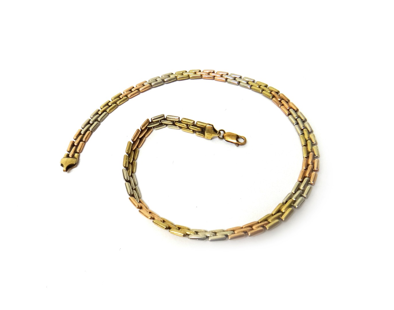 Appraisal: A ct three colour gold collar necklace in a three