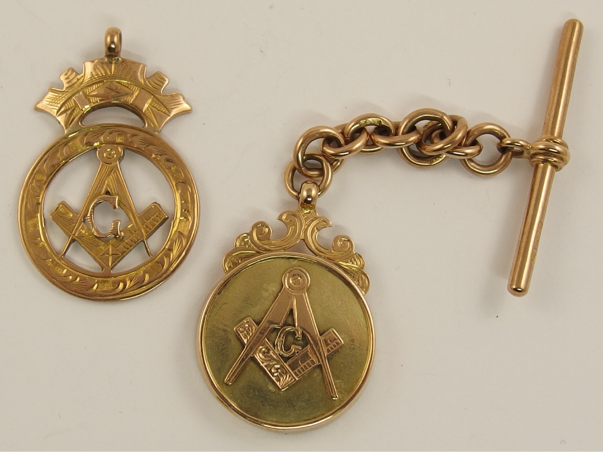 Appraisal: A ct Masonic short ct fob chain and a Masonic