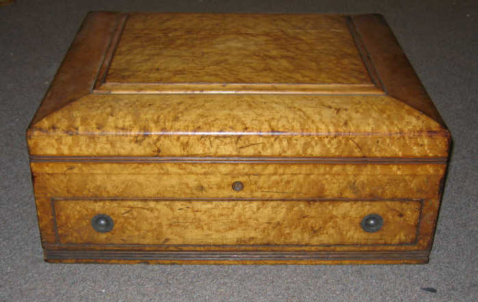 Appraisal: AMERICAN TH CENTURY BIRD'S EYE MAPLE STORAGE BOX The rectangular