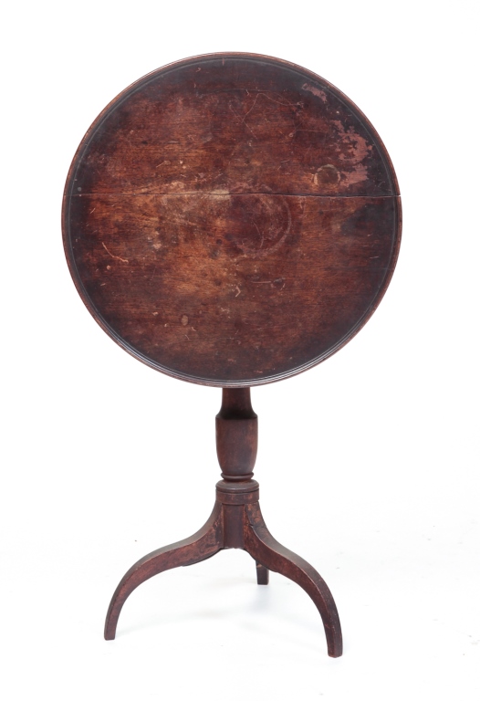 Appraisal: AMERICAN HEPPLEWHITE TILT TOP CANDLESTAND Early th century mahogany One