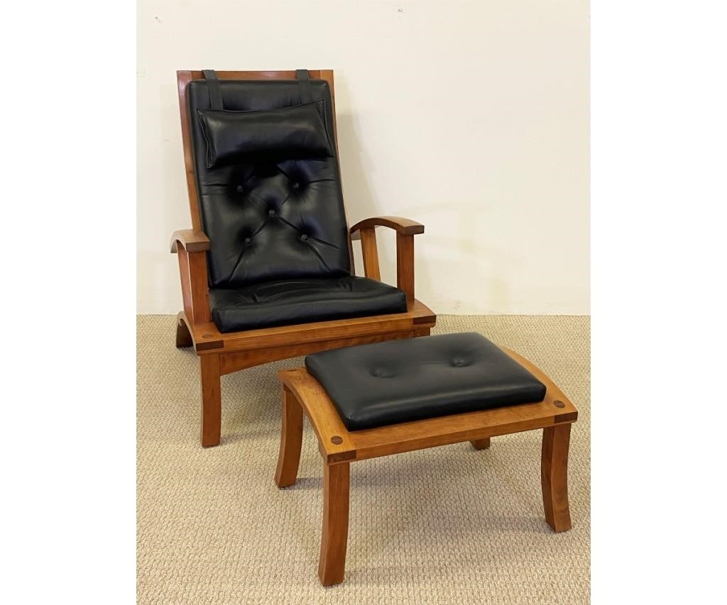 Appraisal: Thomas Moser Maine cherry adjustable lolling chair and ottoman in