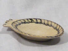 Appraisal: A small creamware spoon tray in the shape of a