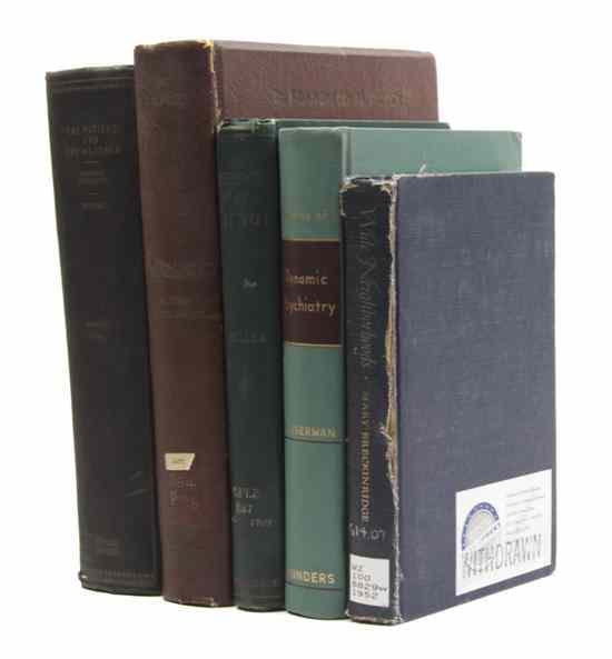 Appraisal: MEDICINE A group of two boxes of books pertaining to