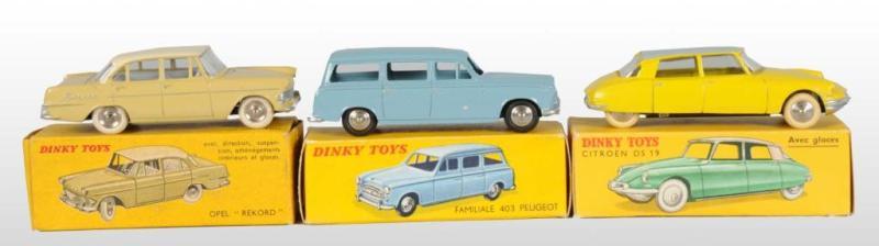 Appraisal: Lot of Dinky Toys Die-Cast Automobiles Description French Includes Citroen