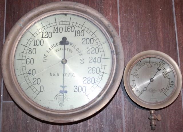 Appraisal: LOT OF EARLY TH CENTURY STEAM GAUGES TOINCLUDE A LARGE