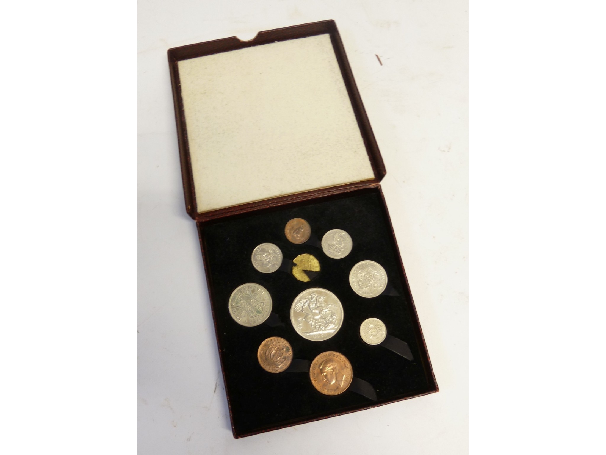 Appraisal: Festival of Britain ' SET OF UNCIRCULATED COINS farthing to