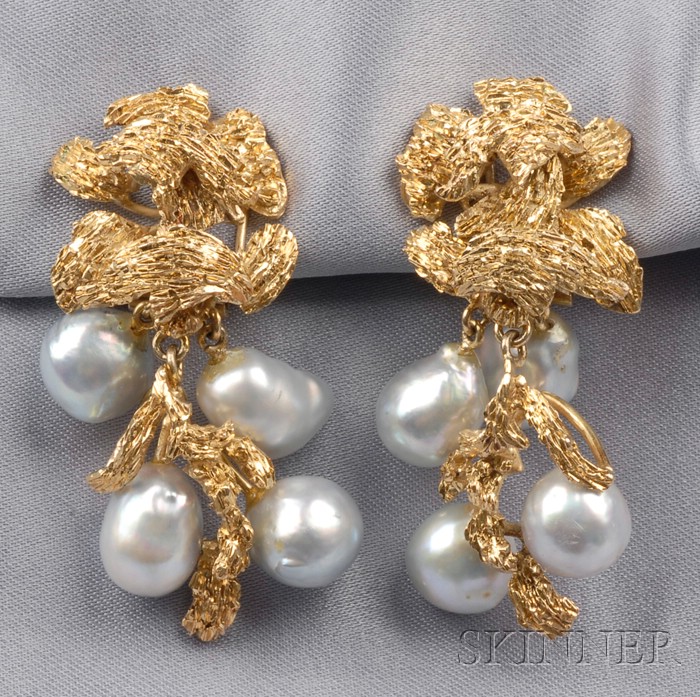 Appraisal: kt Gold and Baroque Pearl Earpendants each of highly textured