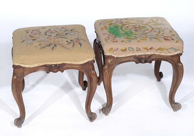 Appraisal: A PAIR OF VICTORIAN ROSEWOOD SQUARE DRESSING STOOLS each with