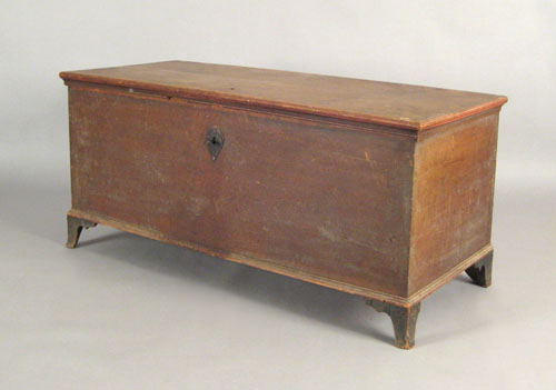 Appraisal: Pennsylvania painted poplar dower chest ca retaining its original ochre