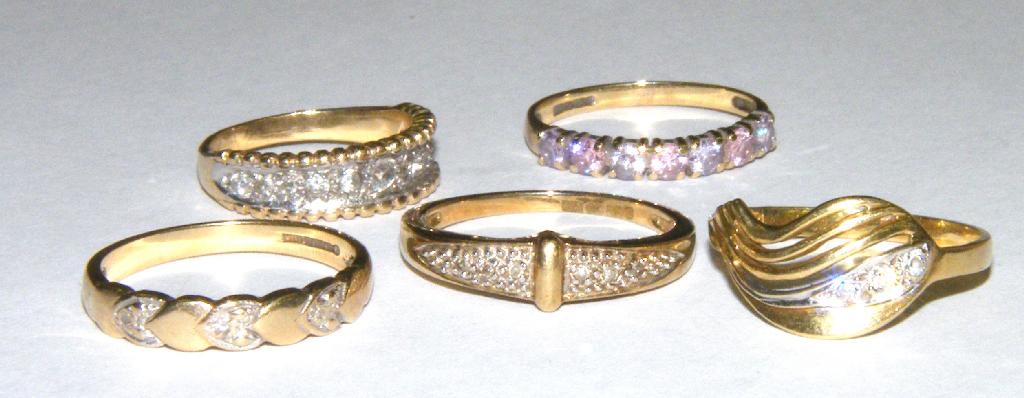 Appraisal: Five ct stone set rings gm