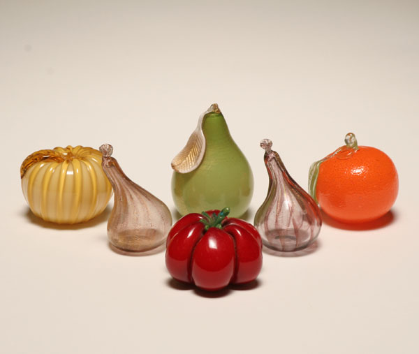 Appraisal: Six pieces of Murano art glass fruit Some possibly Venini