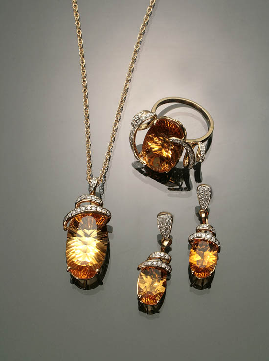 Appraisal: -Karat Yellow-Gold Citrine Quartz and Diamond Four-Piece Ensemble Consisting of