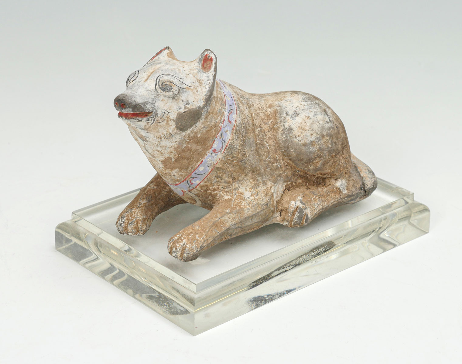 Appraisal: ANCIENT CHINESE HAN DYNASTY STYLE DOG SCULPTURE Chinese Han dynasty