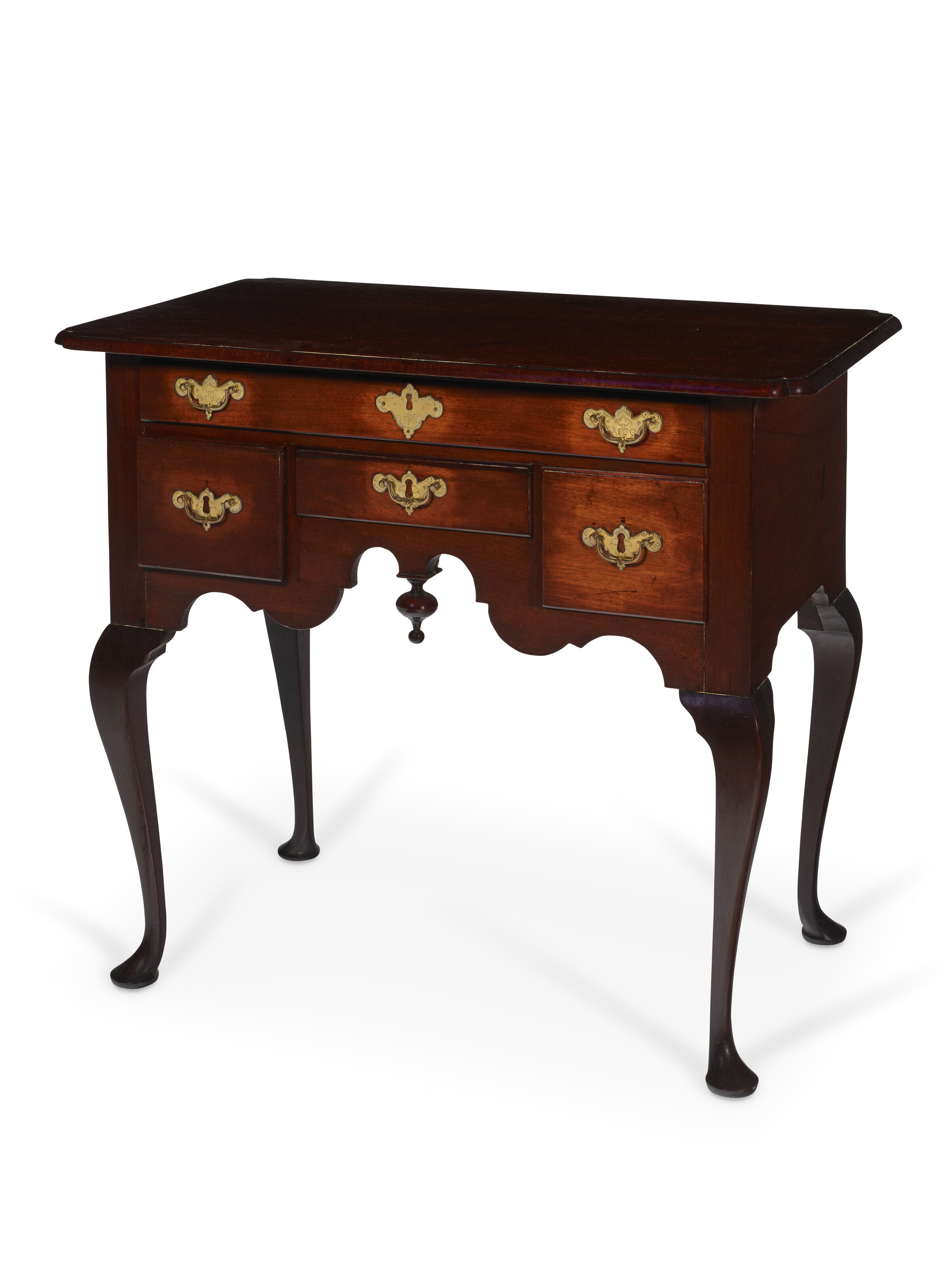 Appraisal: A QUEEN ANNE PLUM-PUDDING MAHOGANY DRESSING TABLE NEWPORT CIRCA -