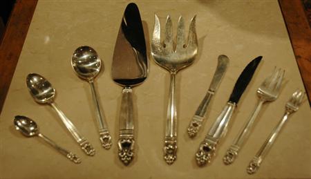 Appraisal: International Sterling Silver Flatware Service Estimate -