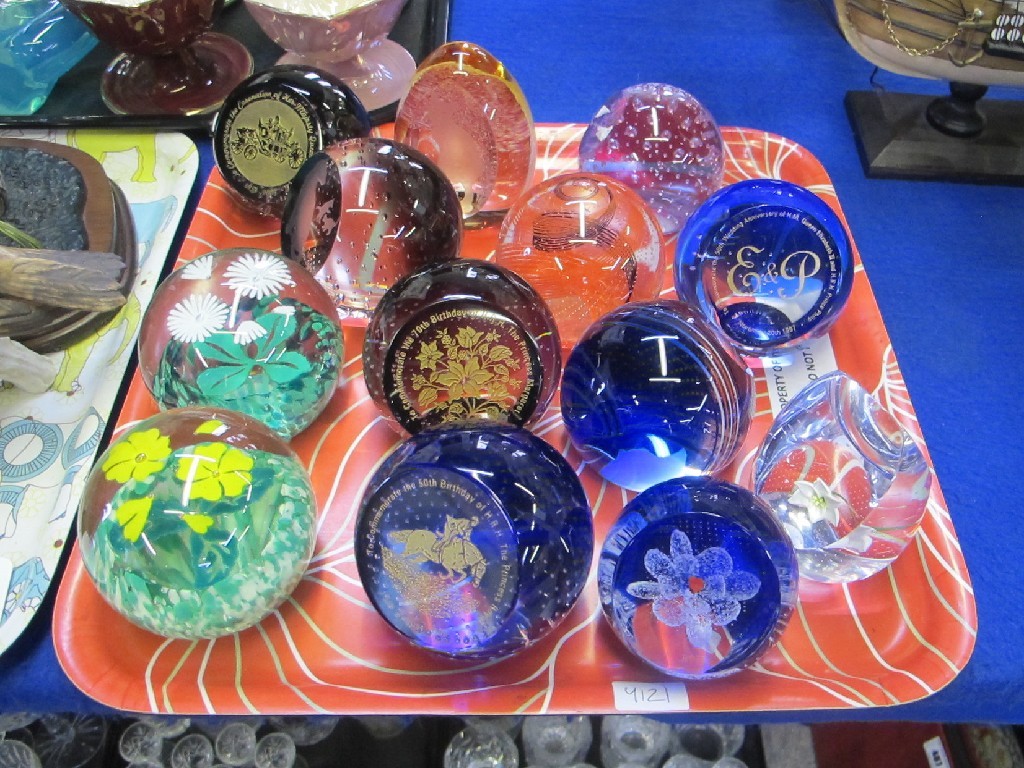 Appraisal: Thirteen Caithness glass paperweights - Wildflower Collection Royal Commemorative etc